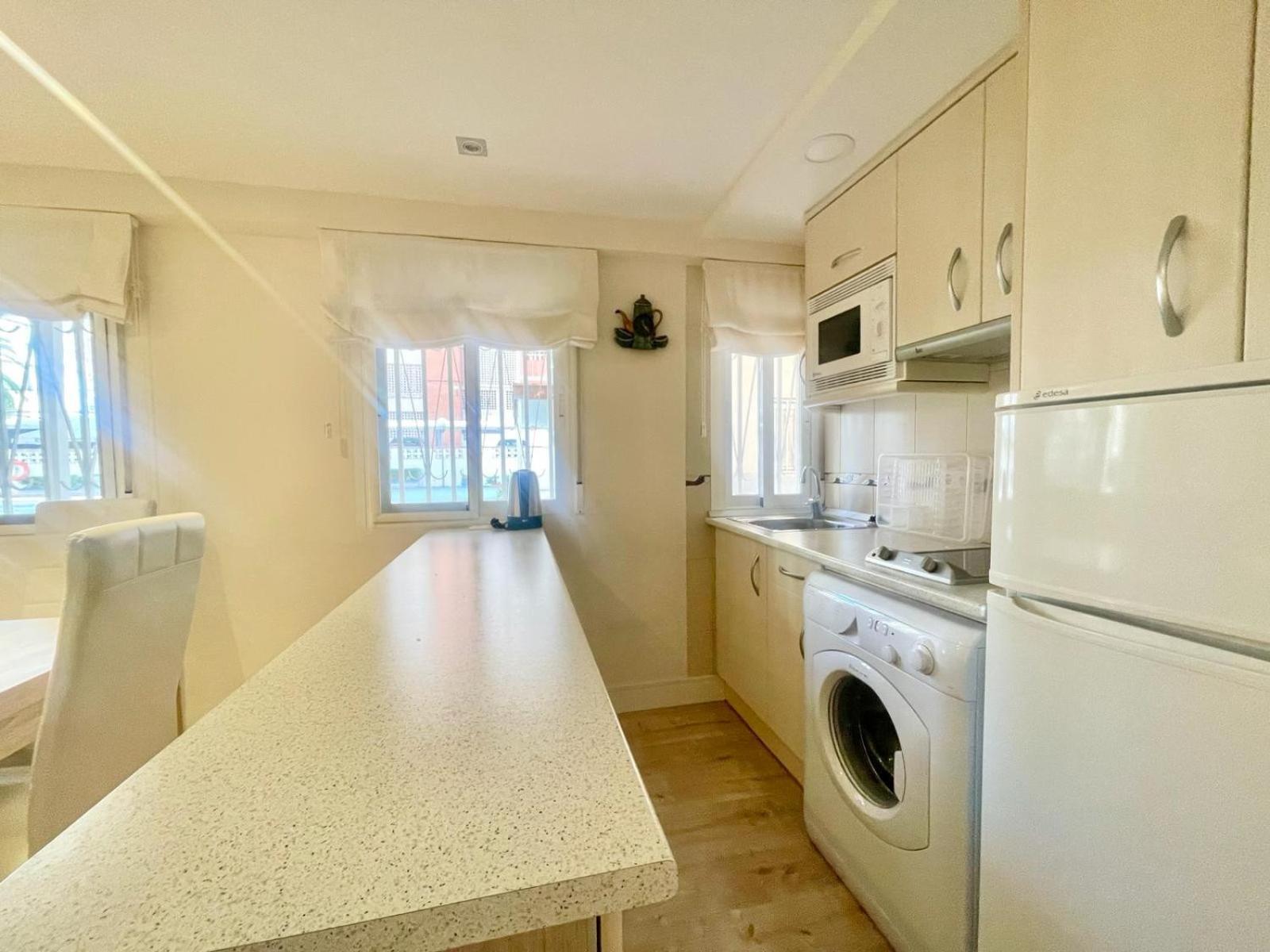 White House Nervion Apartment Benidorm Ngoại thất bức ảnh